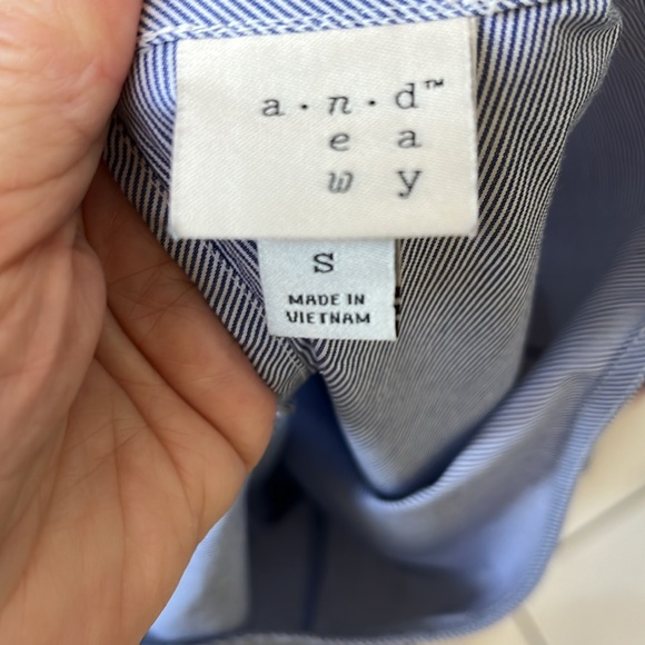 A New Day Bell Sleeve Blouse NWOT pinstripe blue/ white Size S - Picture 9 of 10